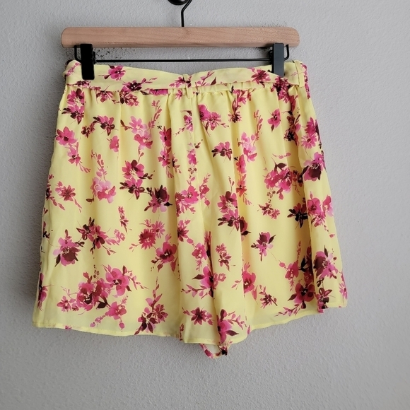 CAMI NYC the Claudia Georgette Shorts in Hibiscus Floral size S NWT - Picture 4 of 8